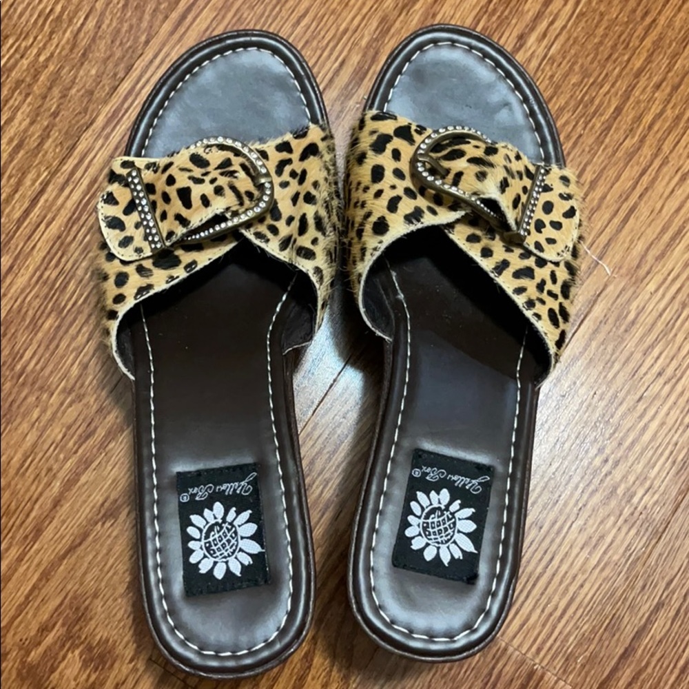 Wedge sandals